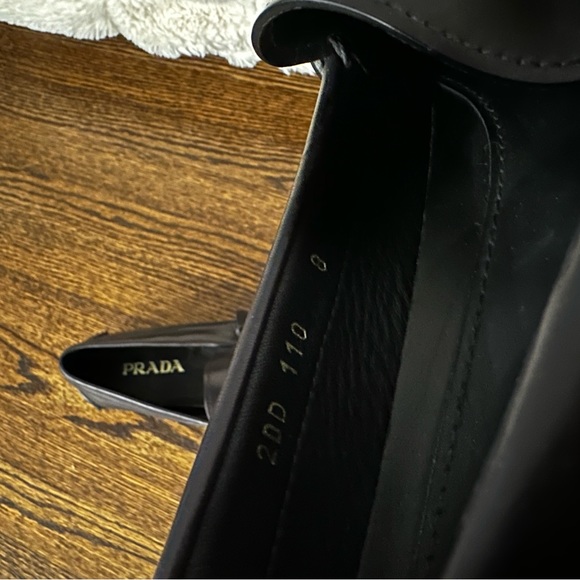 Prada loafers size 8 in Prada. Brand new, no box or bag. - Picture 3 of 5